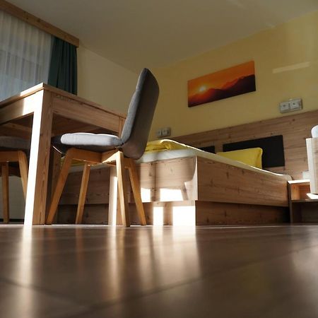 Pension Klampferer Neustift im Stubaital Buitenkant foto