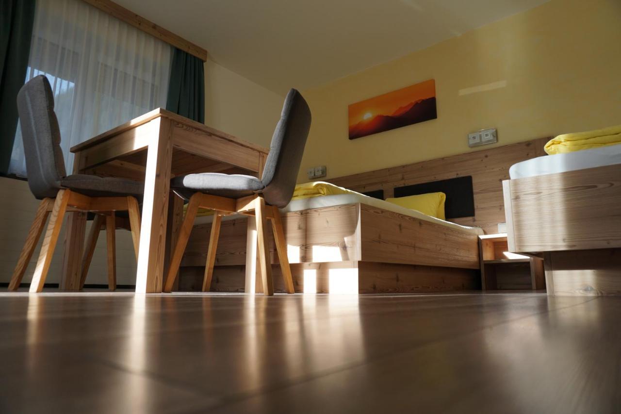 Pension Klampferer Neustift im Stubaital Buitenkant foto