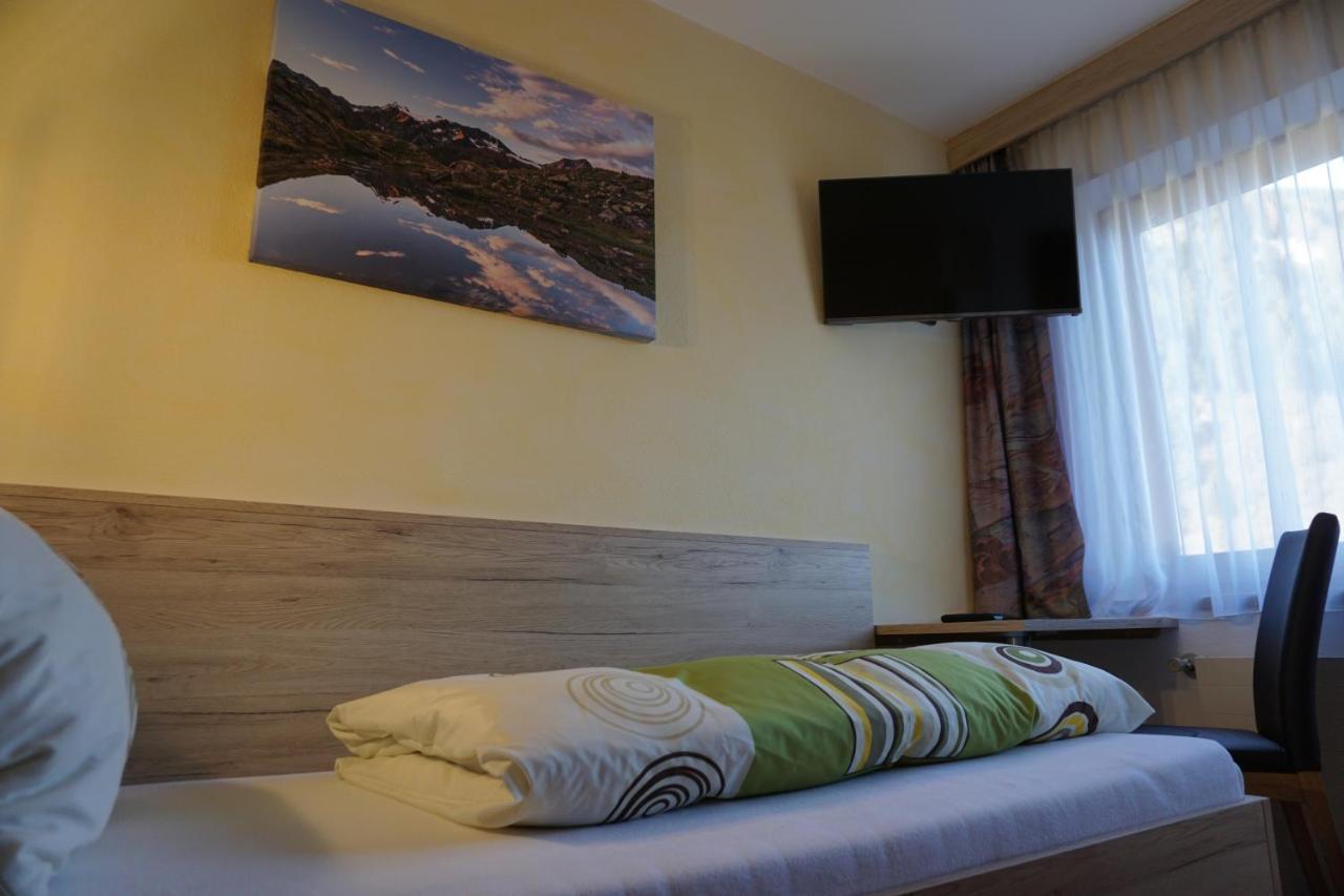Pension Klampferer Neustift im Stubaital Buitenkant foto