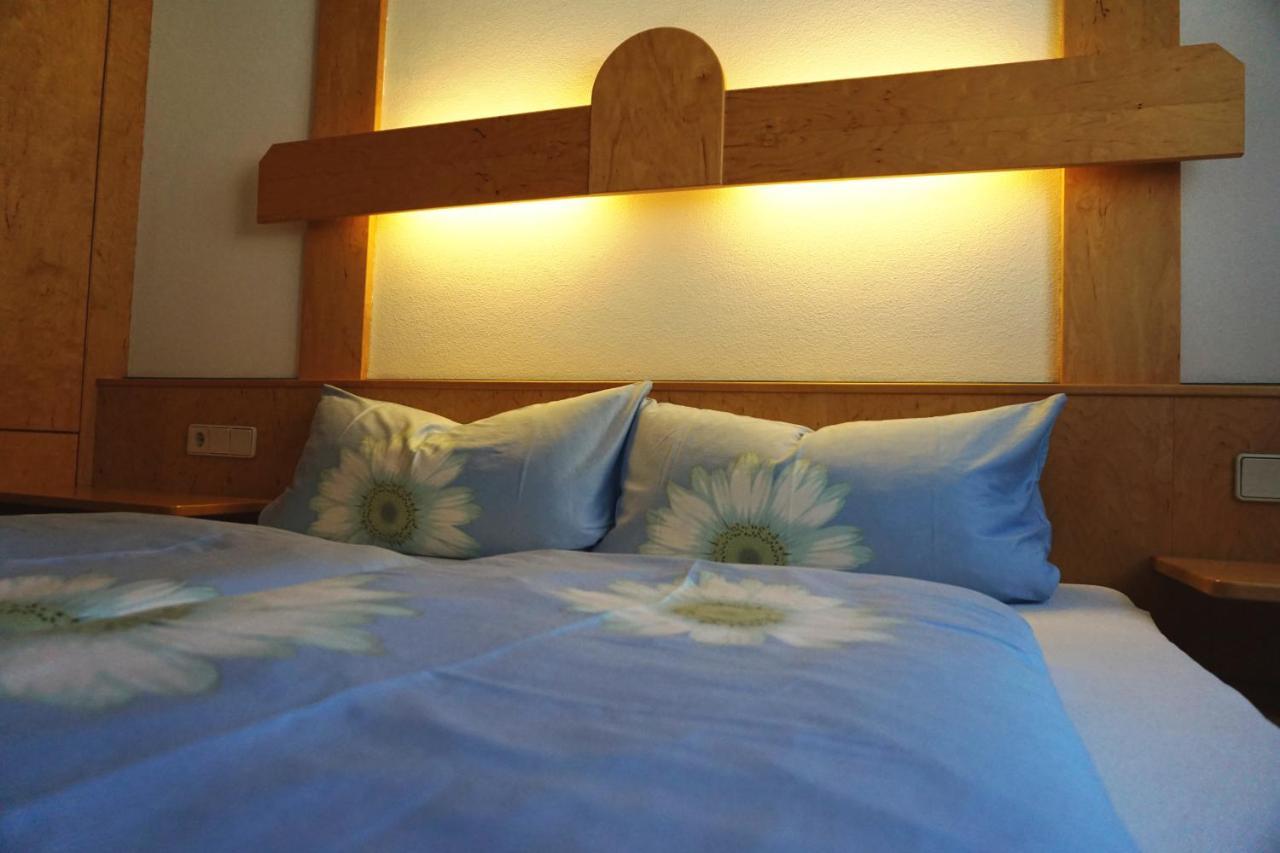 Pension Klampferer Neustift im Stubaital Buitenkant foto
