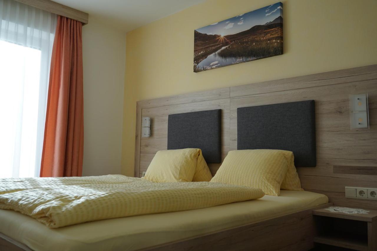 Pension Klampferer Neustift im Stubaital Buitenkant foto