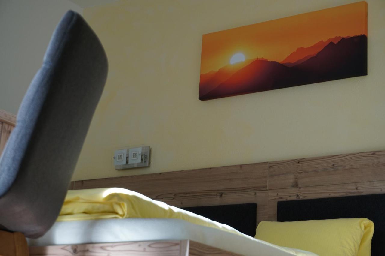 Pension Klampferer Neustift im Stubaital Buitenkant foto